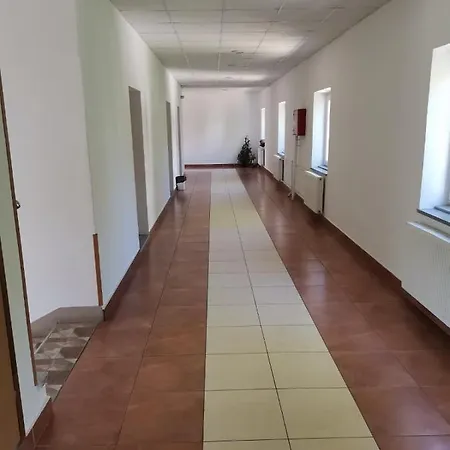Ju Dom Ucenika Trebinje Hotel *