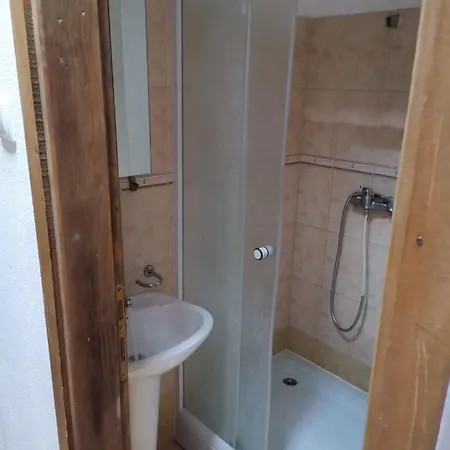 Ju Dom Ucenika Trebinje Hotel *